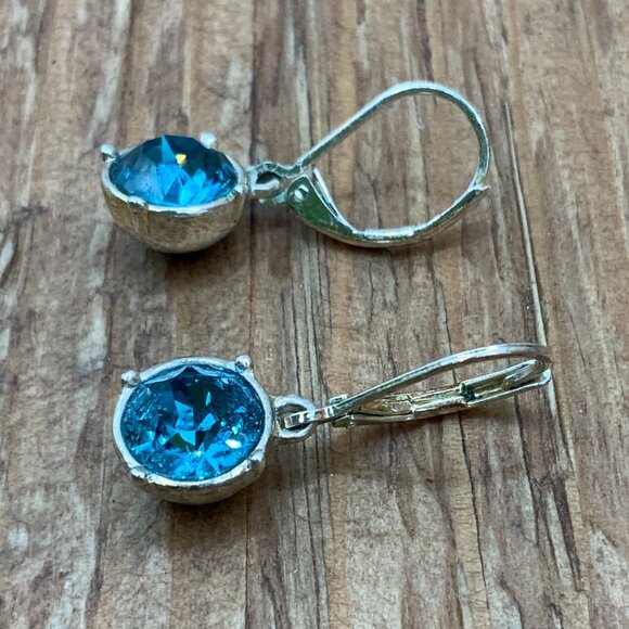 Dana Buchman Blue Crystal Dangling Lever Back Silver Tone Earrings - Picture 5 of 8